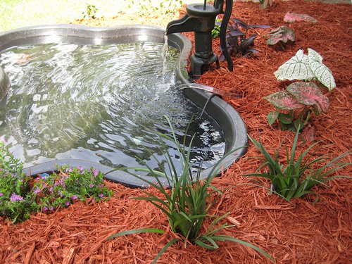 water-garden-pump